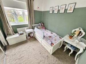 Bedroom- click for photo gallery